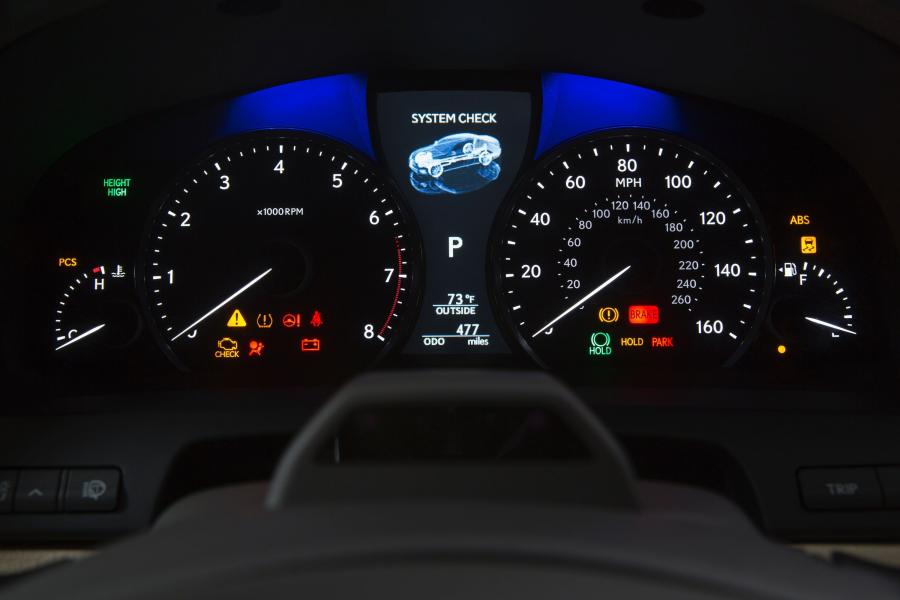  Lexus LS460 2013 года  (фото 54 из 111)